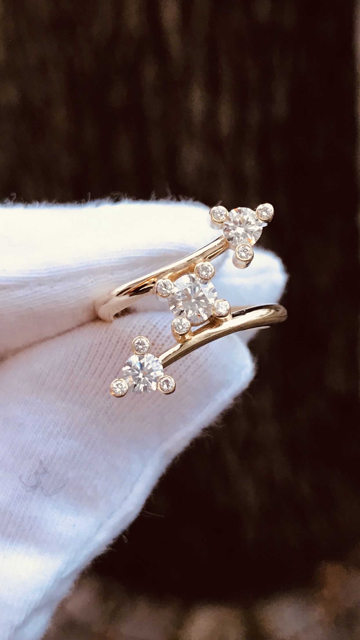 Custom ring med diamanter